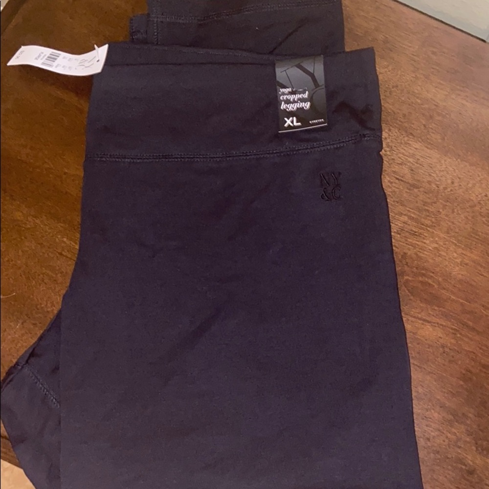 Cropped yoga leggings
